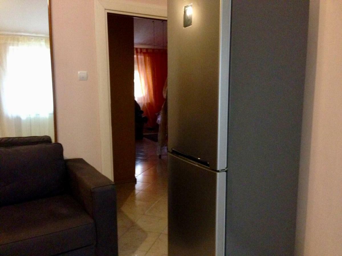 Una Stanza In Un Appartamento Генуя Экстерьер фото